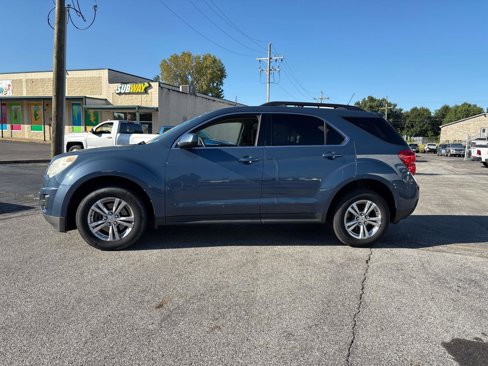 Used 2011 Chevrolet Equinox LT w/ Driver Convenience Package image 2