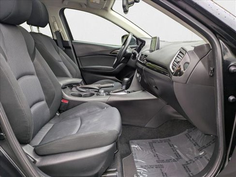 Used 2016 MAZDA MAZDA3 i Touring w/ Popular Equipment Package image 22