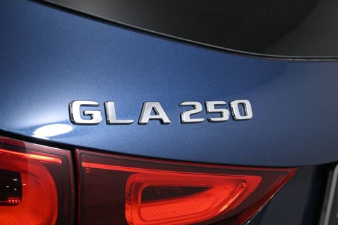 Certified 2022 Mercedes-Benz GLA 250 4MATIC image 37