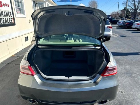 Used 2010 Acura RL image 27