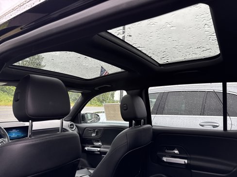 Certified 2023 Mercedes-Benz GLB 250 4MATIC image 26