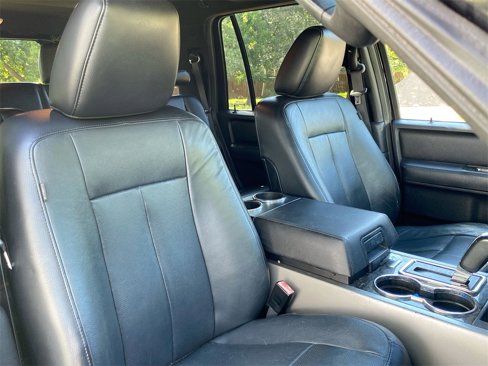 Used 2017 Ford Expedition Limited image 27