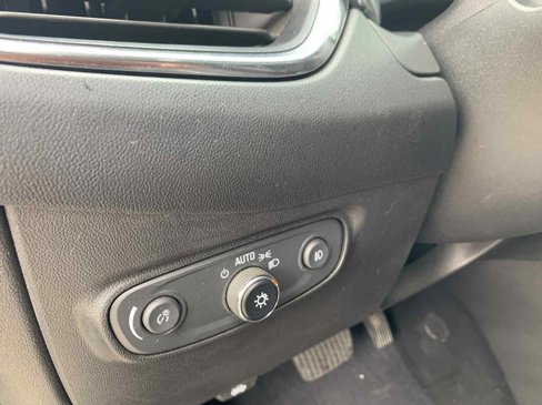 Used 2021 Chevrolet Equinox LT w/ Driver Convenience Package image 20
