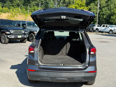 Used 2022 Chevrolet Equinox LS image 10