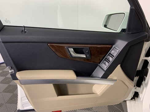 Used 2012 Mercedes-Benz GLK 350 4MATIC image 19