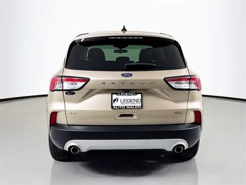 Used 2021 Ford Escape SE image 7