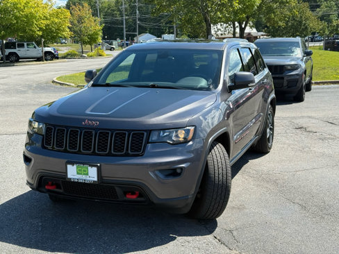 Certified 2021 Jeep Grand Cherokee Trailhawk image 3