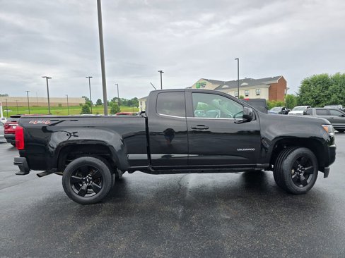 Used 2016 Chevrolet Colorado LT w/ Midnight Edition image 15
