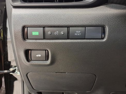 Used 2024 Nissan Sentra S image 22