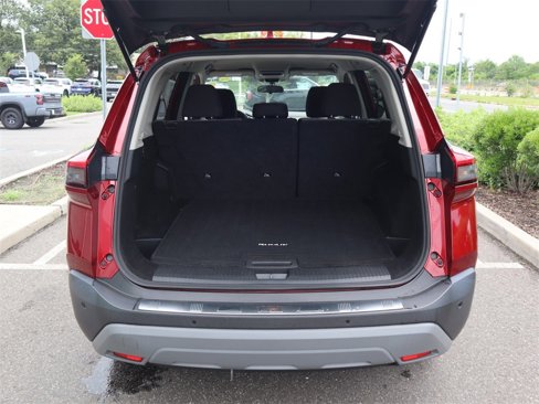 Certified 2022 Nissan Rogue SV image 27