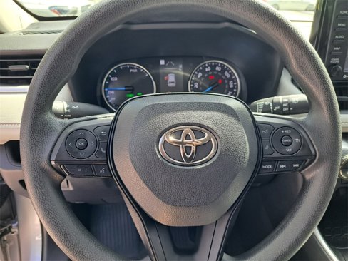 Used 2022 Toyota RAV4 XLE image 23