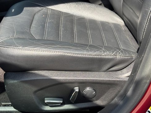 Used 2017 Ford Fusion SE w/ Fusion SE Technology Package image 25
