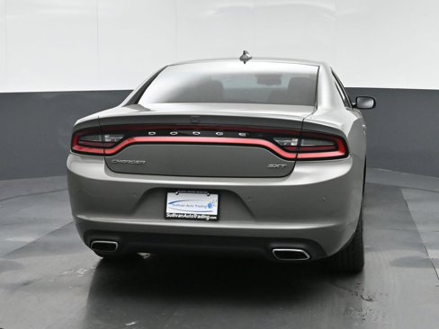 Used 2017 Dodge Charger SXT w/ Plus Group image 6