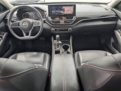 Used 2023 Nissan Altima 2.5 SR w/ SR Premium Package image 15