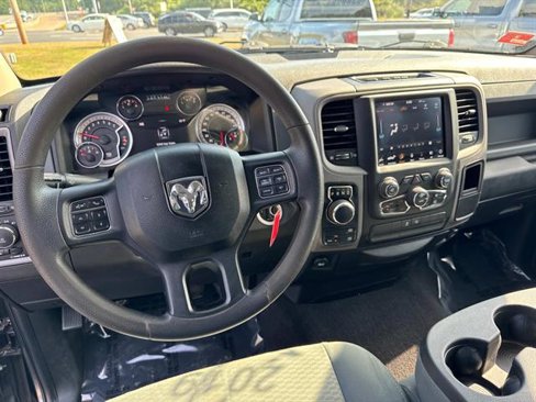 Certified 2019 RAM 1500 Express w/ Express Value Package image 15