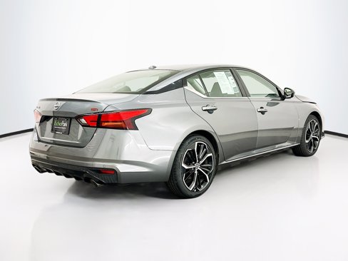 Used 2023 Nissan Altima 2.5 SR image 9