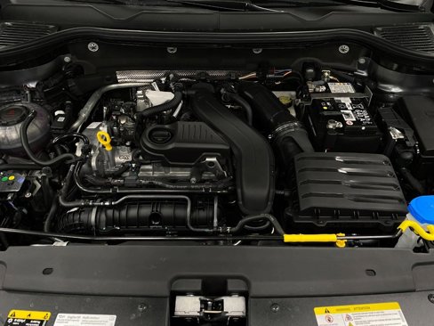New 2025 Volkswagen Taos S image 10