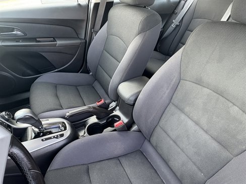 Used 2014 Chevrolet Cruze LT image 20