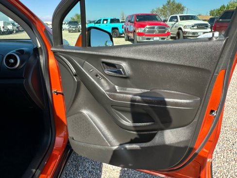 Used 2016 Chevrolet Trax LT image 13