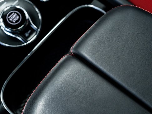 Certified 2022 Bentley Bentayga image 33
