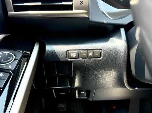 Used 2016 Lexus IS 200t image 18