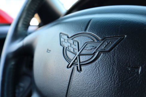 Used 2000 Chevrolet Corvette Convertible image 19