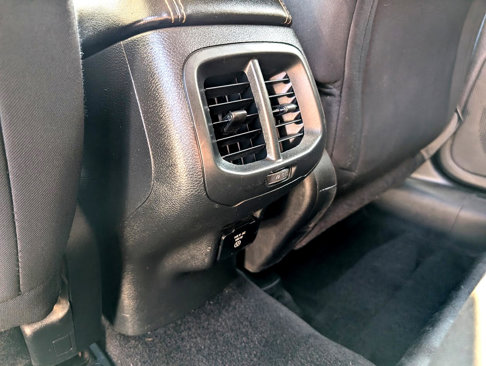 Used 2015 Jeep Cherokee Latitude w/ Comfort/Convenience Group image 10