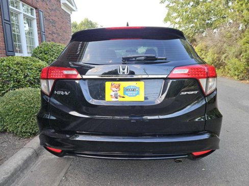 Used 2019 Honda HR-V Sport image 4