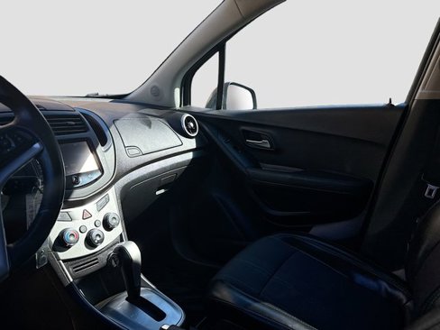 Used 2016 Chevrolet Trax LT w/ LT Convenience Package image 22