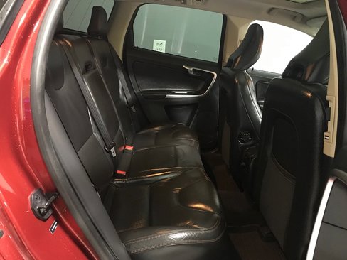 Used 2011 Volvo XC60 T6 image 17
