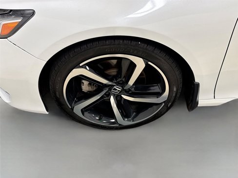 Used 2018 Honda Accord Sport image 30