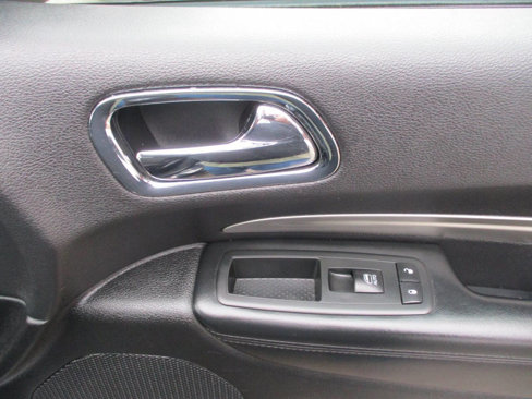 Used 2013 Dodge Durango SXT image 24