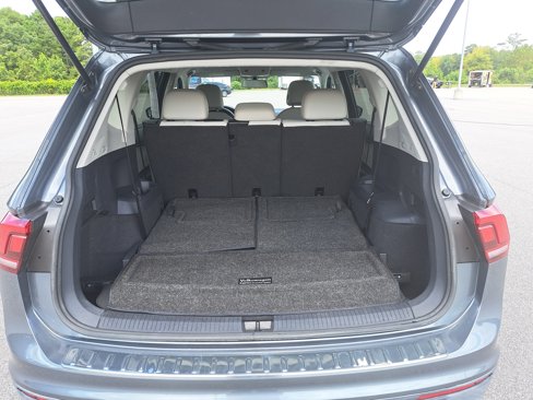 Used 2019 Volkswagen Tiguan SE image 13