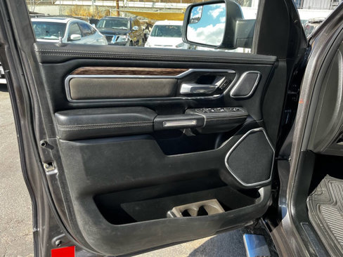 Used 2019 RAM 1500 Laramie image 18