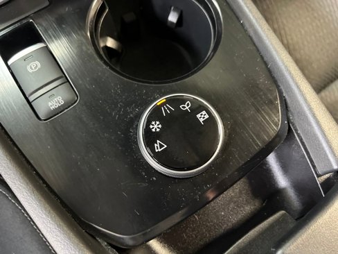 Used 2024 Nissan Rogue SV image 20
