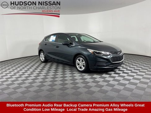 Used 2018 Chevrolet Cruze LT w/ Convenience Package image 1