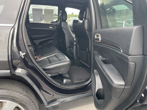 Used 2014 Jeep Grand Cherokee Limited w/ Trailer Tow Group IV image 30