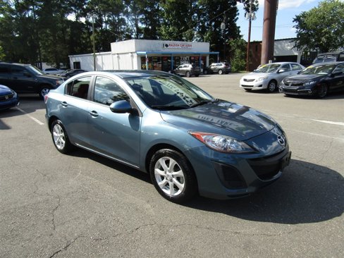 Used 2011 MAZDA MAZDA3 i Touring image 9