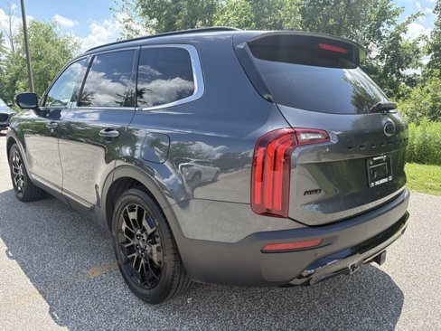 Used 2021 Kia Telluride SX w/ Nightfall Edition Package image 3