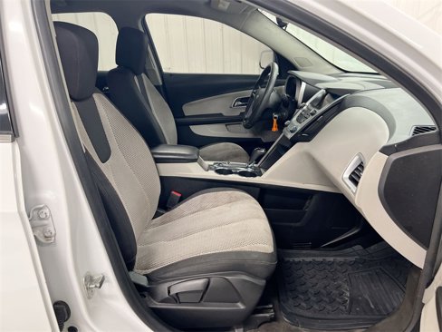 Used 2016 Chevrolet Equinox LS image 21