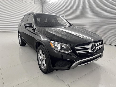 Used 2017 Mercedes-Benz GLC 300 image 1
