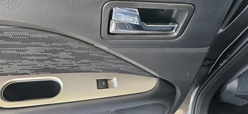 Used 2012 Ford Fusion SE image 16
