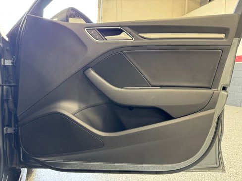 Used 2016 Audi A3 2.0T Premium image 30