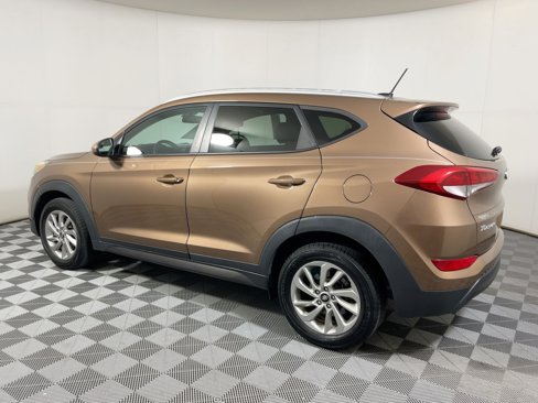 Used 2016 Hyundai Tucson SE w/ Option Group 12 image 2