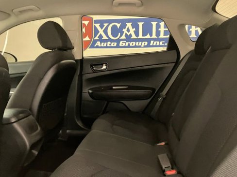 Used 2019 Kia Optima LX image 29
