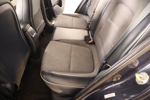 Used 2022 Hyundai Venue Limited image 13