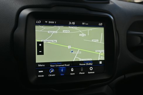 Used 2022 Jeep Renegade Altitude image 40