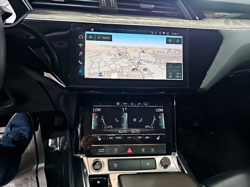 Used 2021 Audi e-tron Premium w/ Black Optic Package image 63
