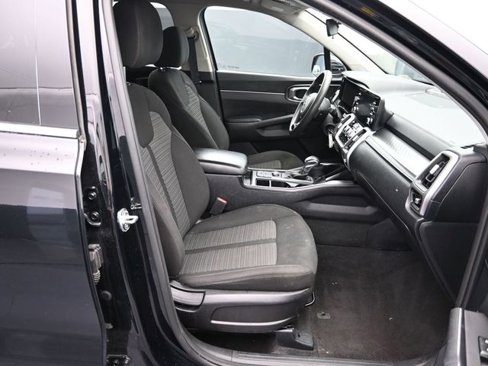 Used 2021 Kia Sorento LX image 42