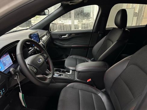 New 2025 Ford Escape ST-Line w/ Equipment Group 301A image 17